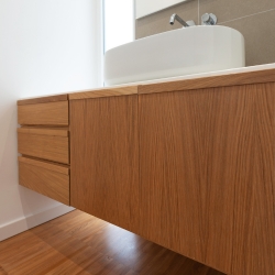 agrandir salle de bain avec mobilier suspendu